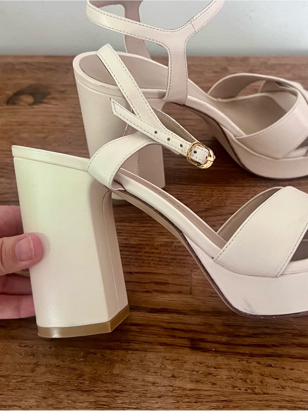Stuart Weitzman Dayna Platform Sandal in Off-White - Picture 5 of 11